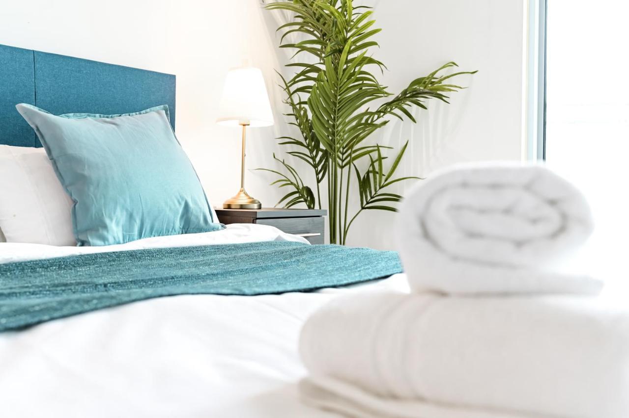 Khayat Homes - The Curve - One Bed ロンドン エクステリア 写真